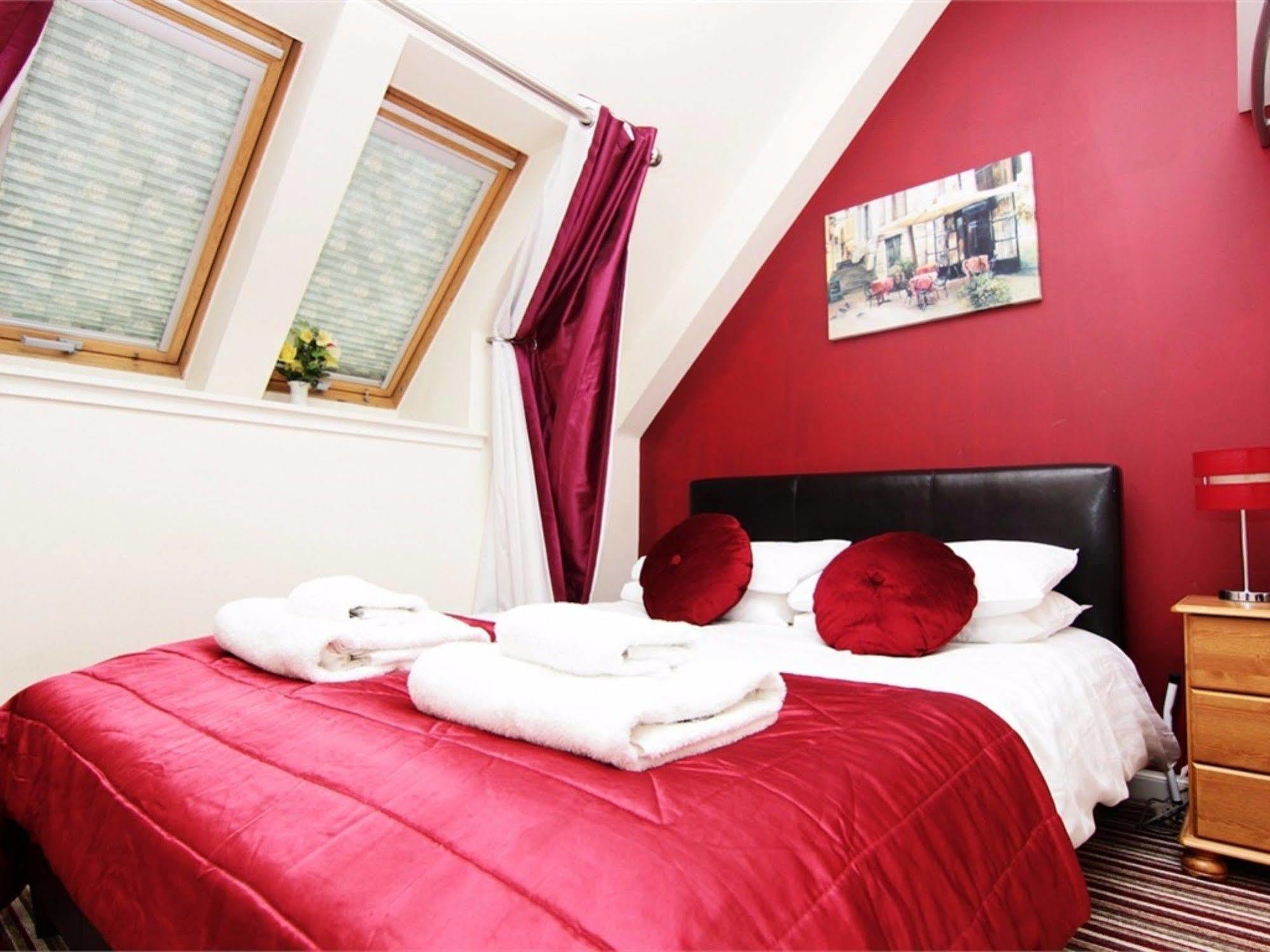 Rosemount Palace Bed and Breakfast Aberdeen Esterno foto