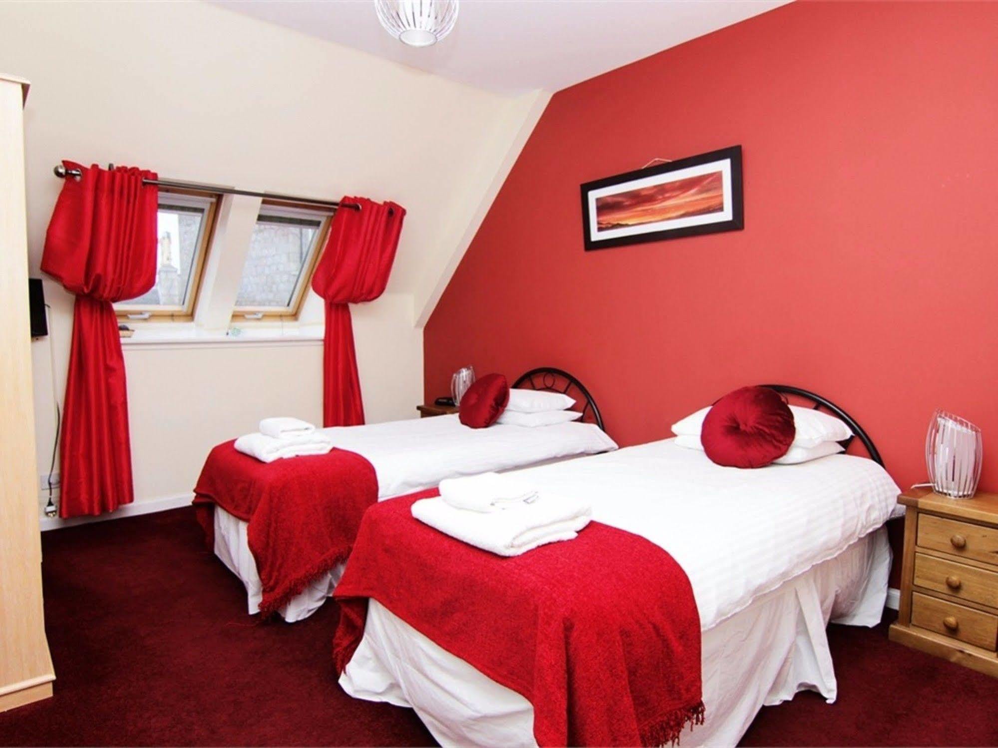 Rosemount Palace Bed and Breakfast Aberdeen Esterno foto